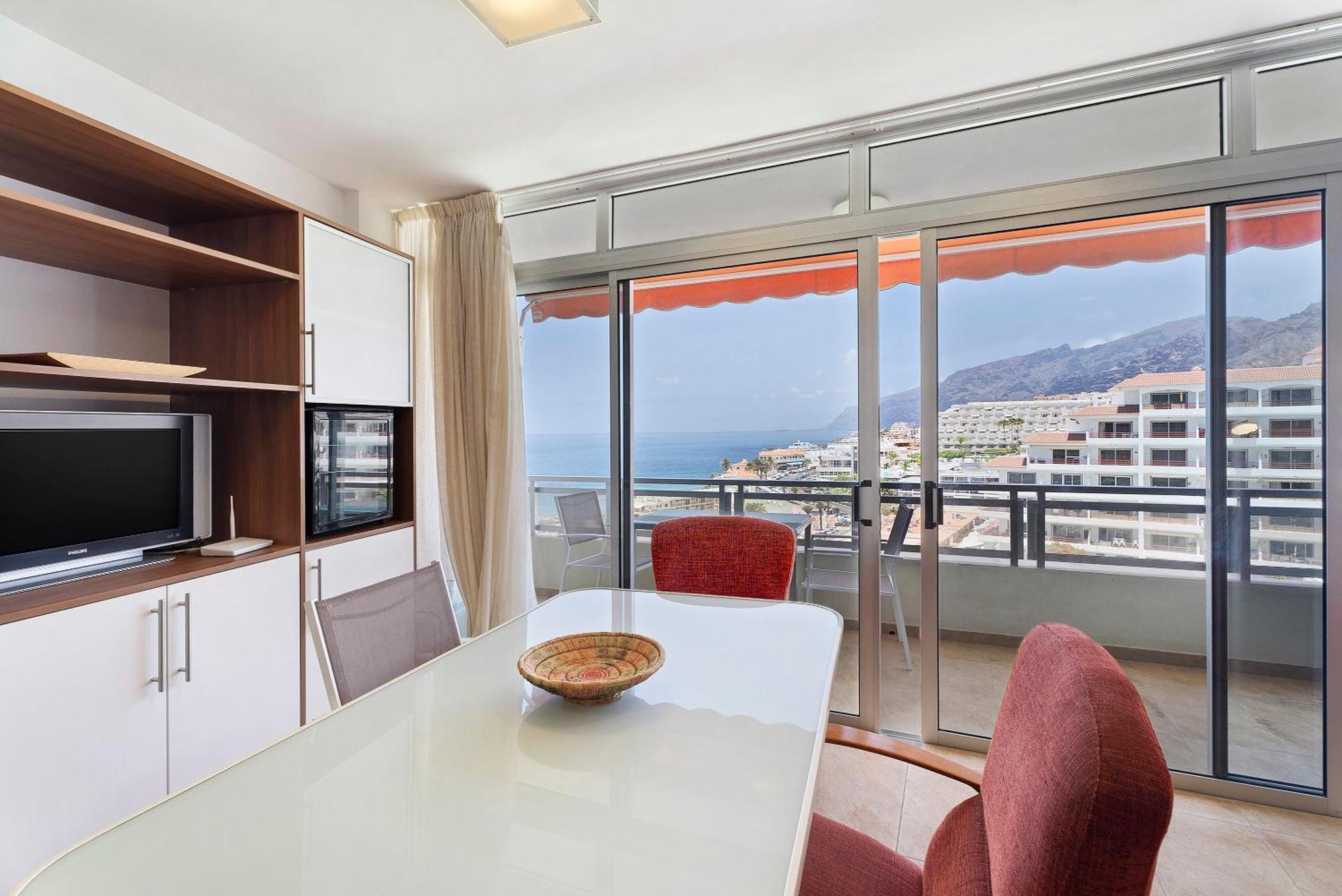 Beautiful Arenas Negras By Paramount Holidays Puerto de Santiago  Bagian luar foto